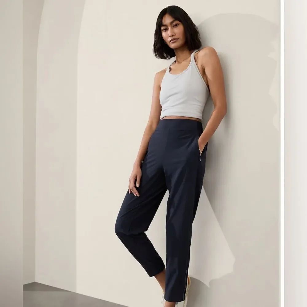 Athleta Brooklyn Mid Rise Elastic Waistband Jogger In Navy Blue Size 6